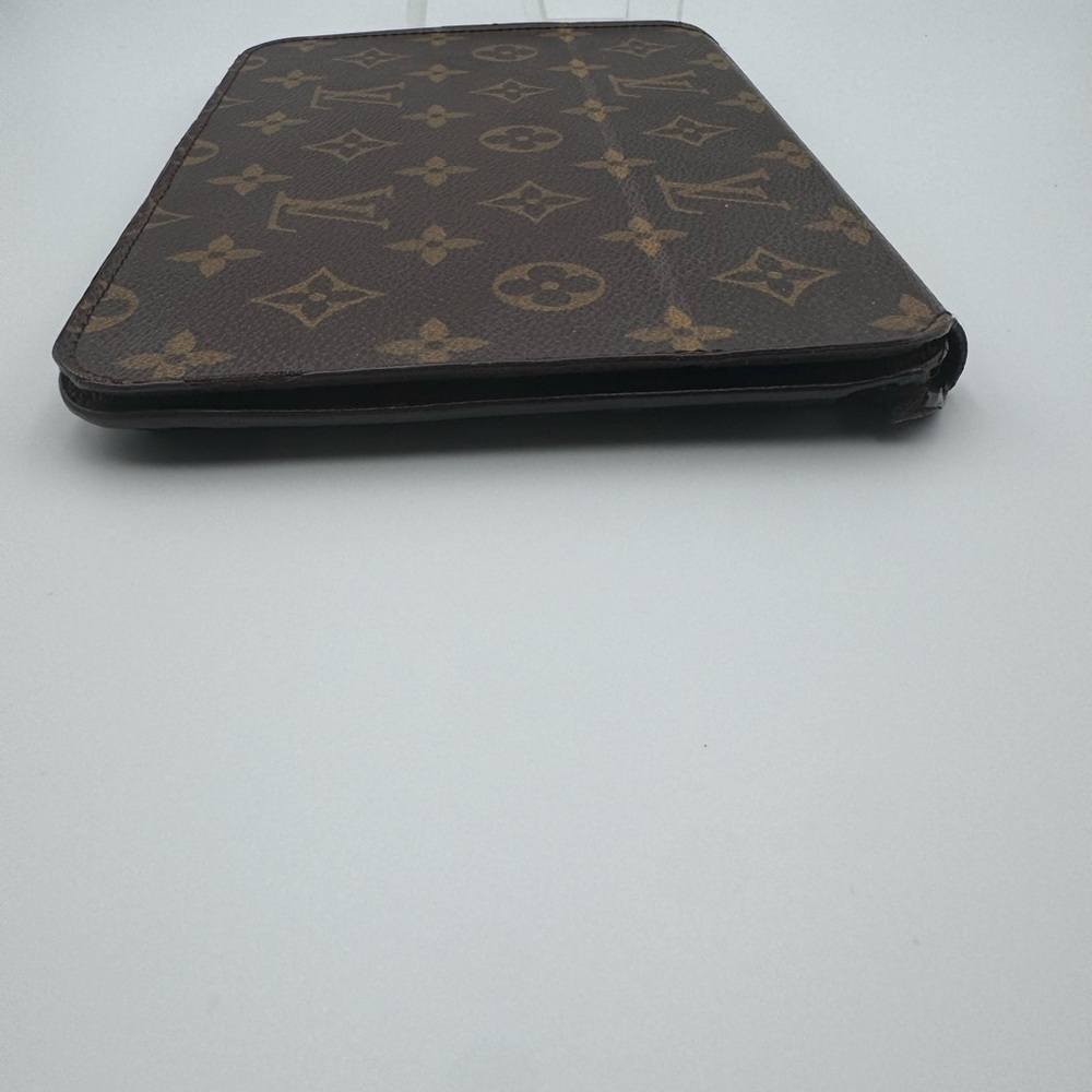 Louis Vuitton Monogram Folio iPad Mini Case - Picture 5 of 7